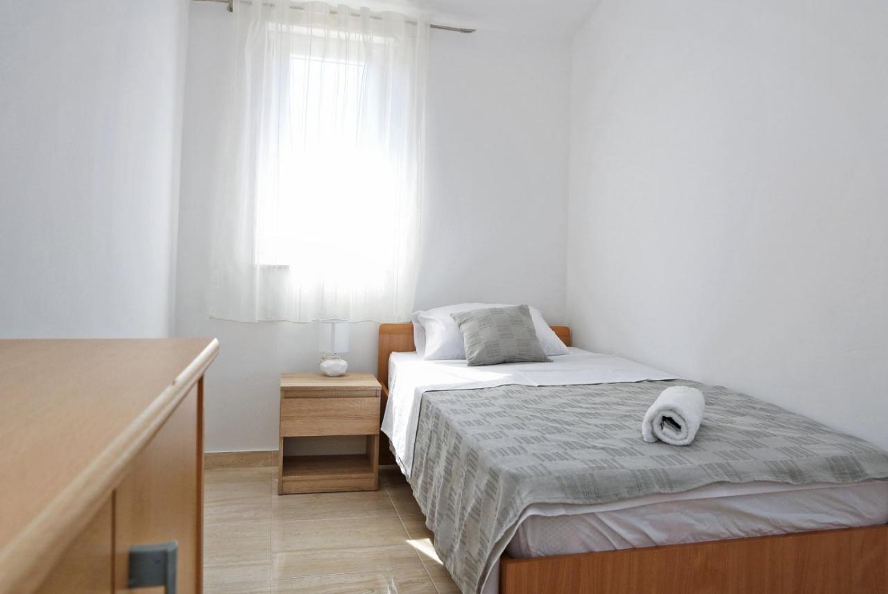Apartmani Cili Miletici Eksteriør billede